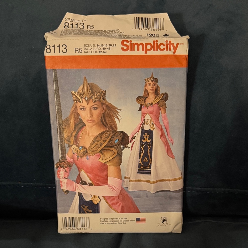 Simplicity Firefly Path Legend of Zelda Cosplay/Costume Sewing Pattern. UNCUT